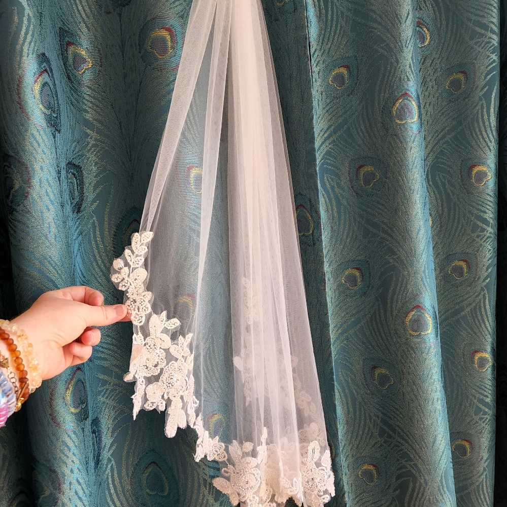 White bridal veil with embellished trim